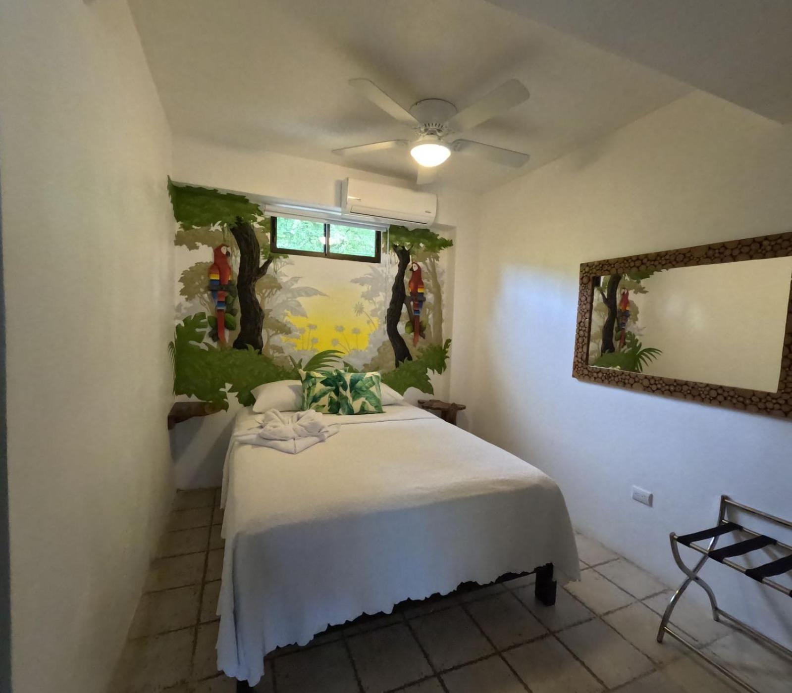 La Sirena Playa Jaco Hotel Kültér fotó